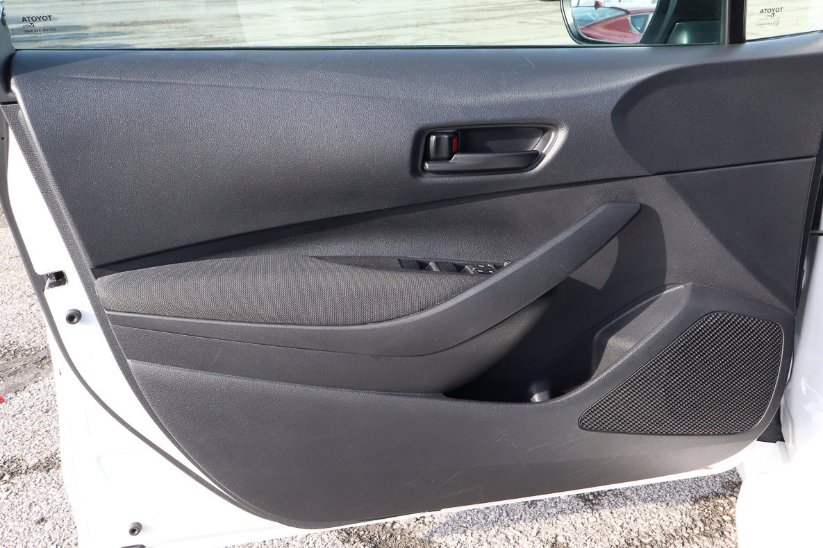Used 2025 Toyota Corolla LE FWD image 13