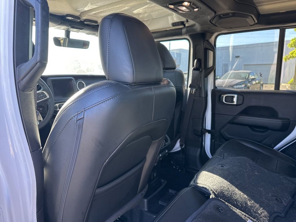 Used 2023 Jeep Wrangler Unlimited Sahara image 7