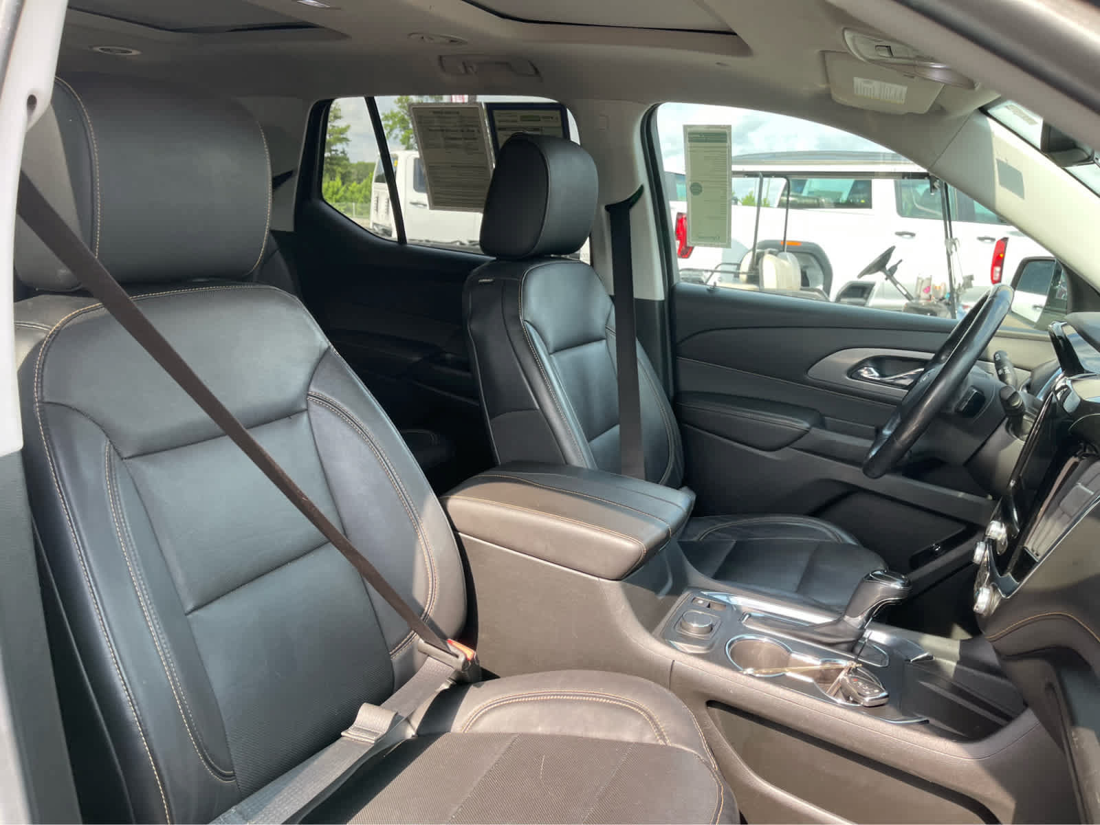 Used 2019 Chevrolet Traverse Premier w/ Driver Confidence II Package FWD image 27