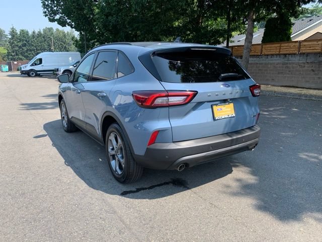 Certified 2025 Ford Escape ST-Line Select w/ Tech Pack #1 AWD/4WD image 3