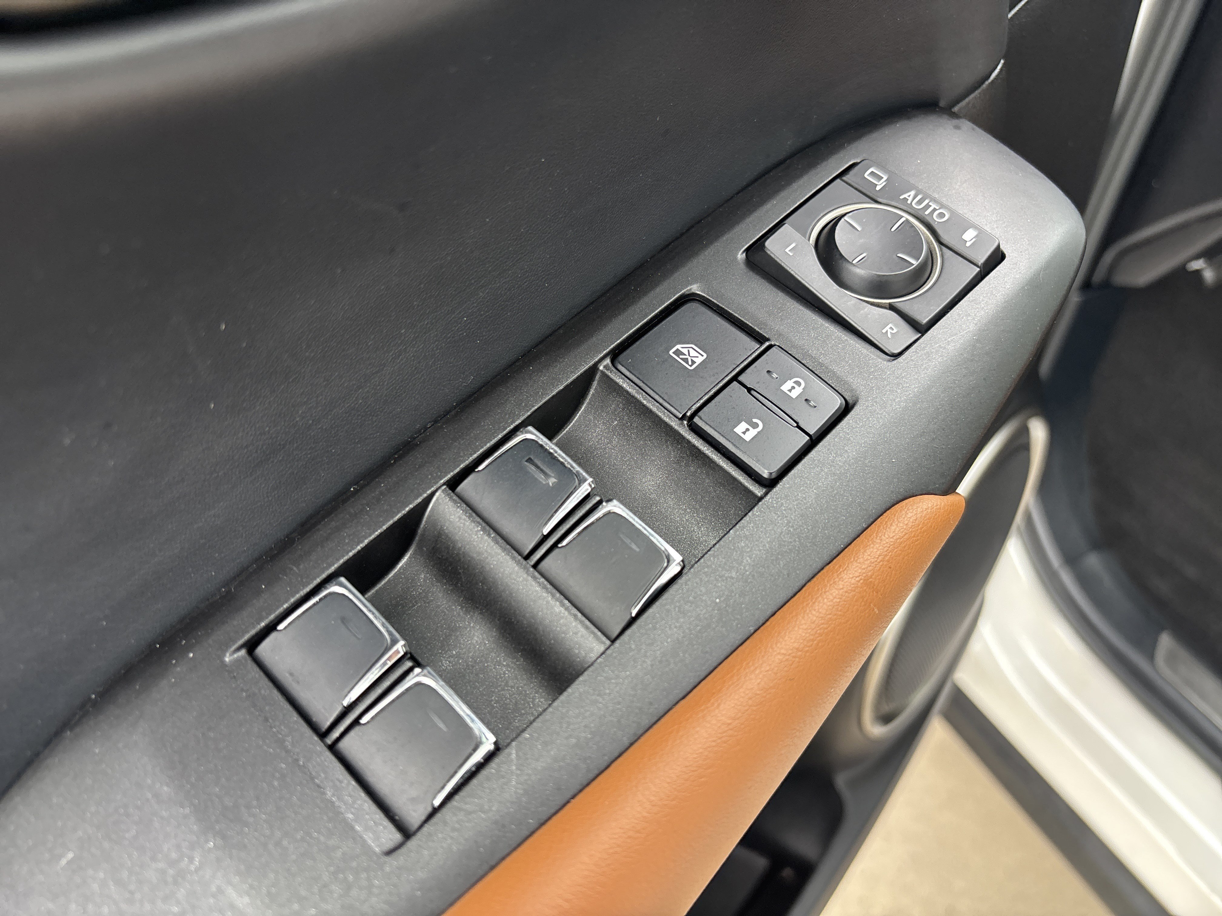 Used 2021 Lexus NX 300 FWD w/ Comfort Package image 15
