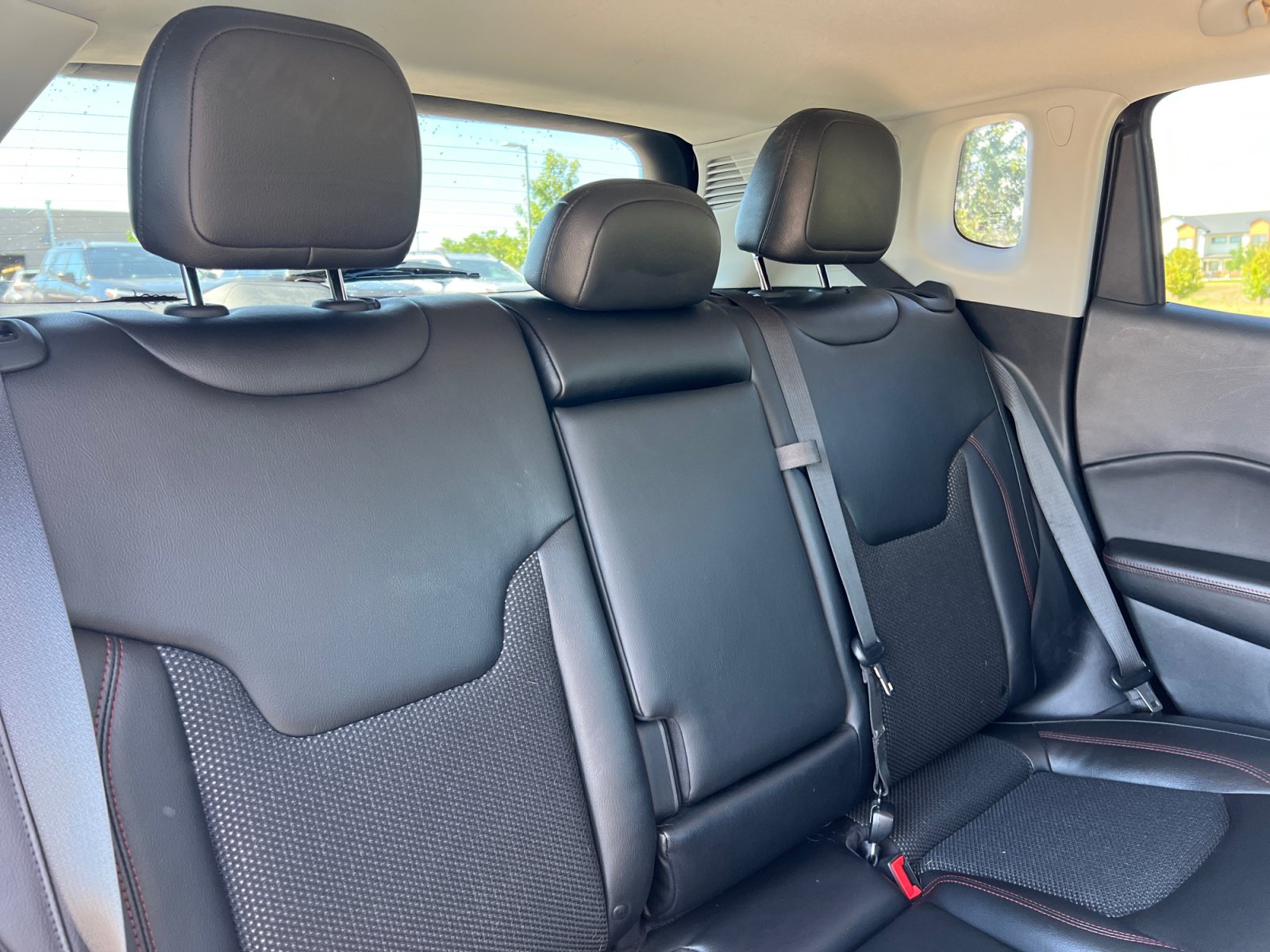 Used 2021 Jeep Compass Trailhawk w/ Convenience Group AWD/4WD image 18