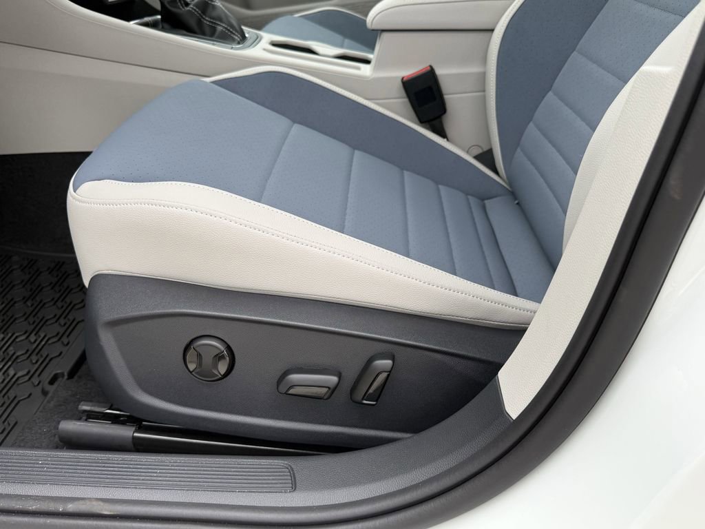 New 2026 Volkswagen Jetta SE image 13