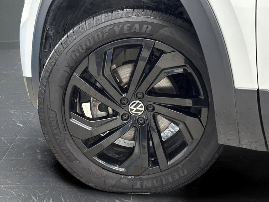 Used 2022 Volkswagen Atlas SE w/ Black Wheel Package image 33