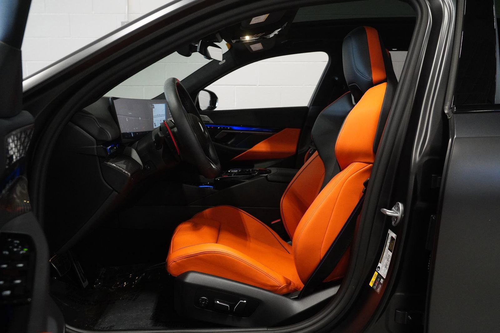 Used 2025 BMW M5 Touring w/ M Driver's Package image 11