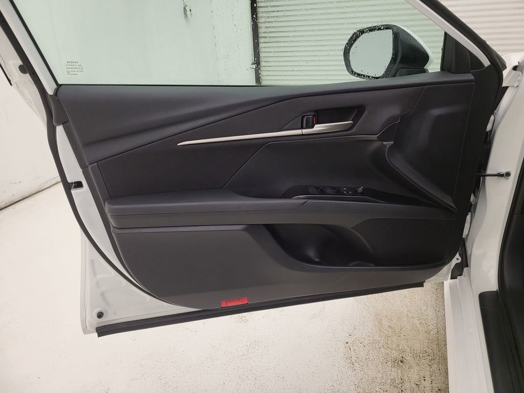 Used 2025 Toyota Camry LE FWD image 23