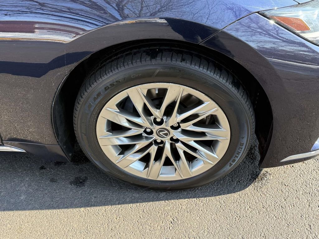 Used 2022 Lexus LS 500 AWD w/ Interior Upgrade Package image 7