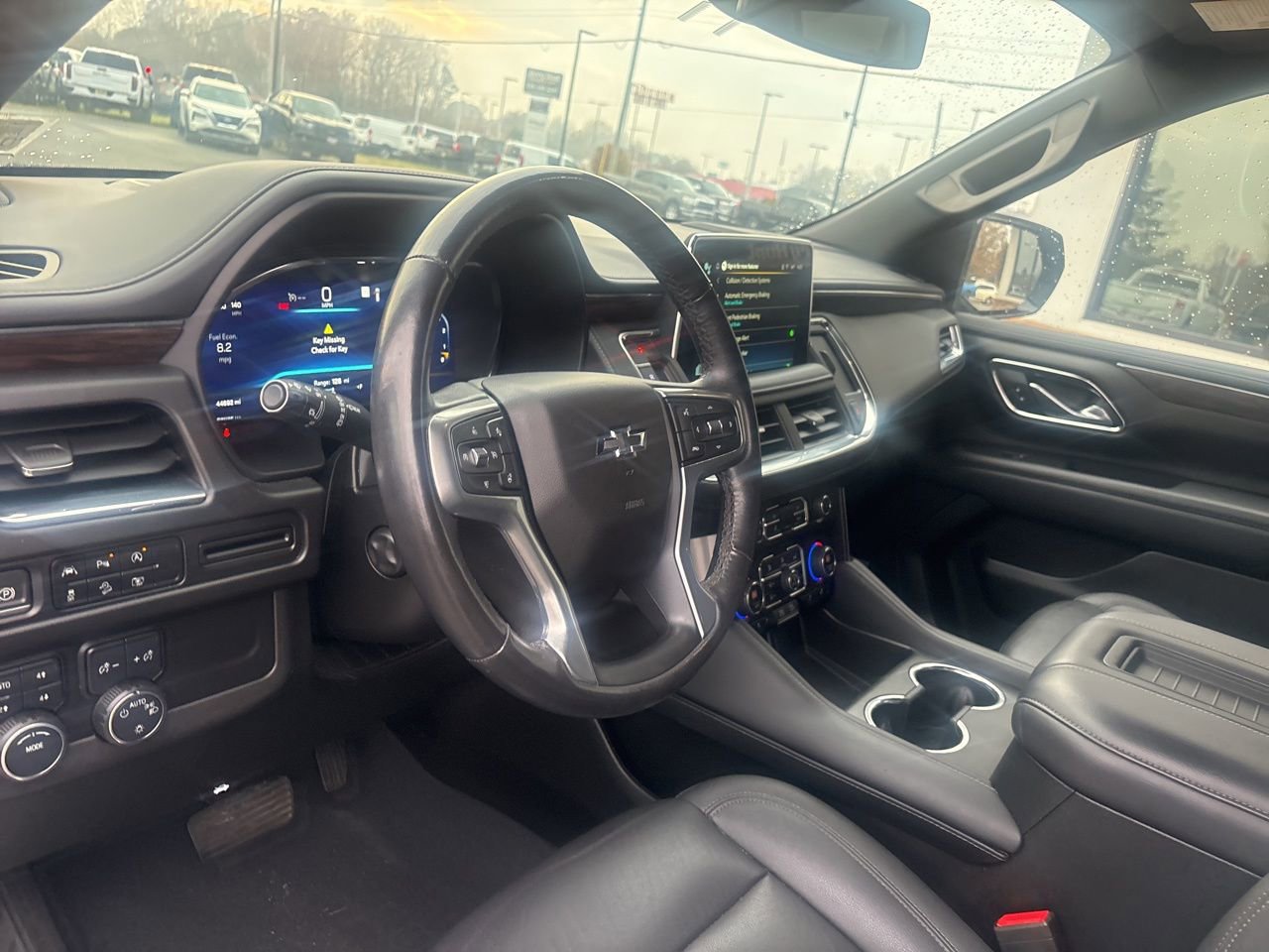 Used 2023 Chevrolet Tahoe Z71 w/ Luxury Package image 4