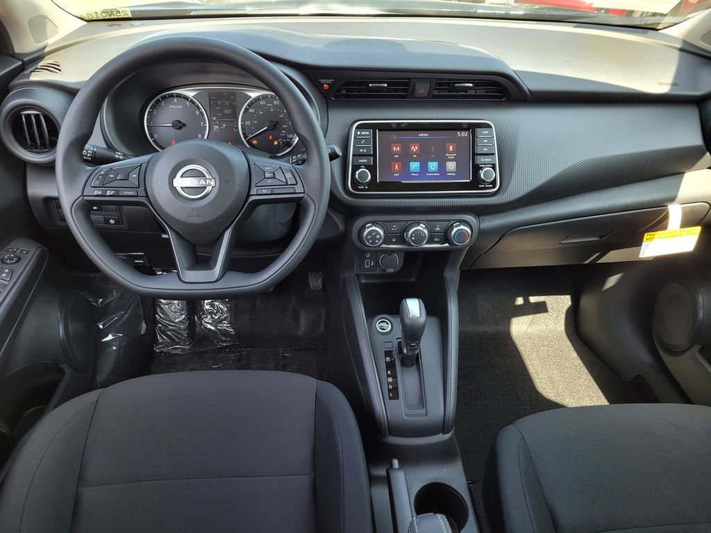 New 2025 Nissan Kicks Play S FWD image 6