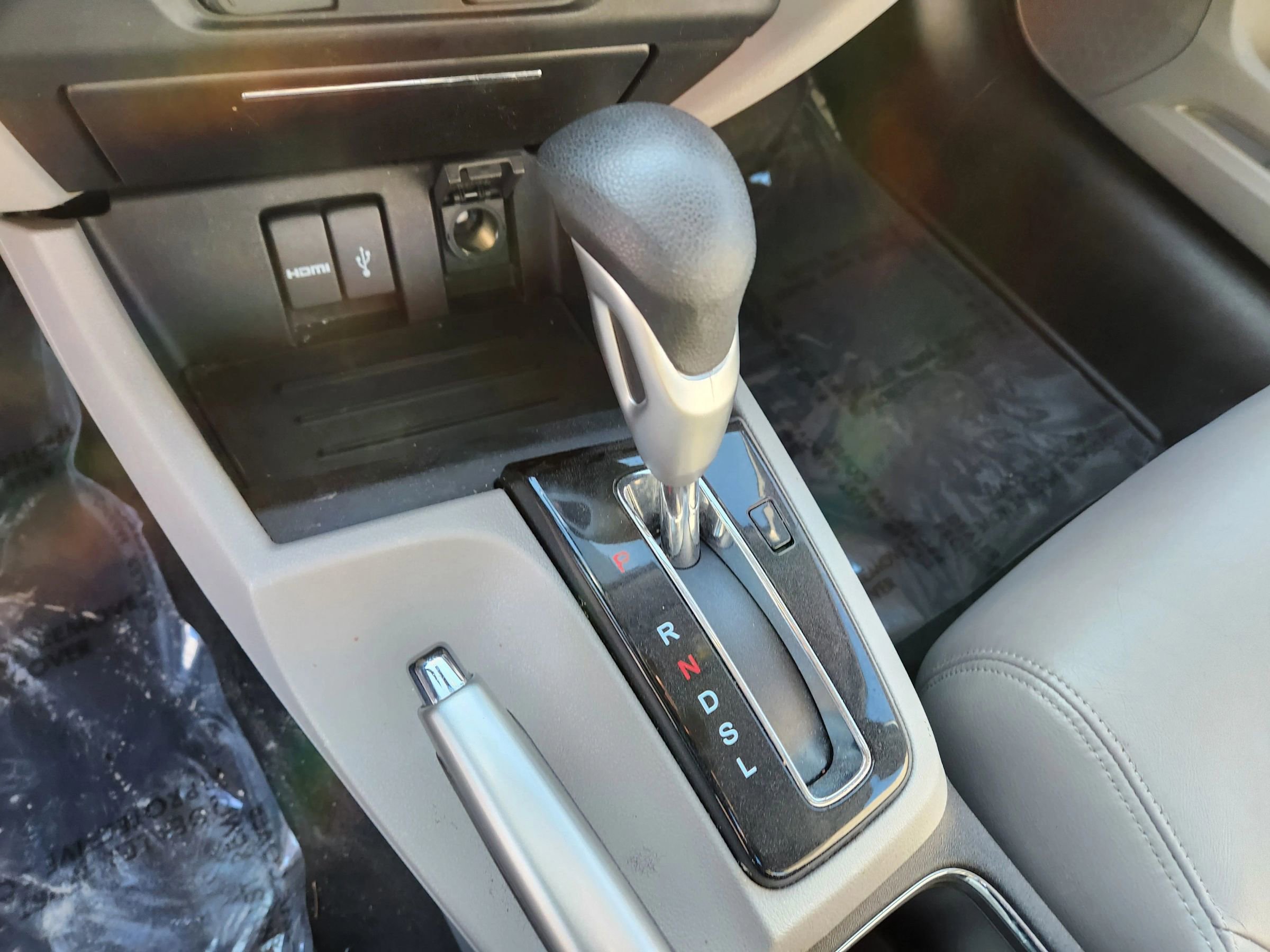 Used 2015 Honda Civic Hybrid Sedan image 27