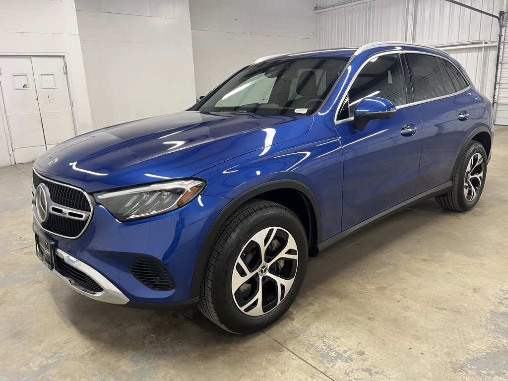 Certified 2025 Mercedes-Benz GLC 350e 4MATIC image 3