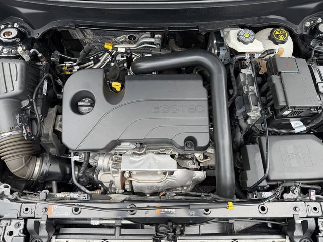 Used 2024 Chevrolet Equinox LS FWD image 34