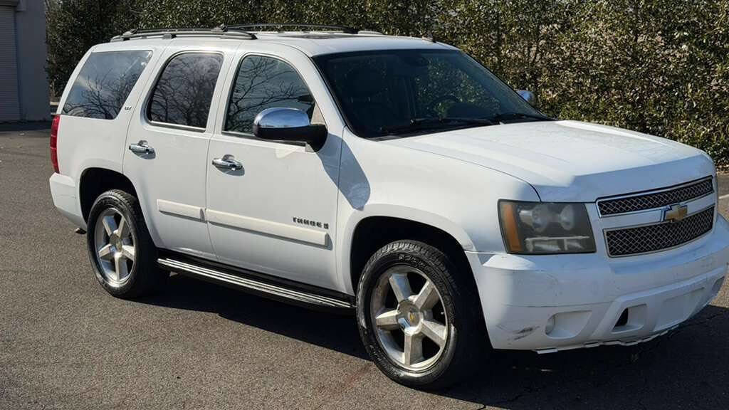 Used 2007 Chevrolet Tahoe LTZ w/ LTZ Preferred Equipment Group image 9