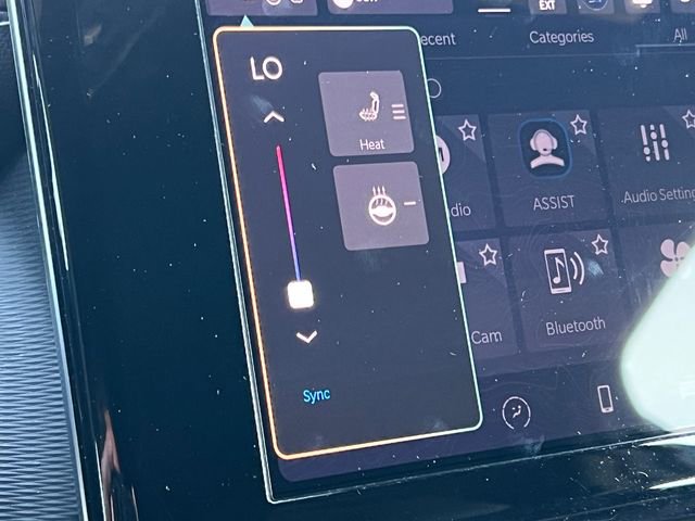 Used 2024 Jeep Grand Cherokee Altitude image 25