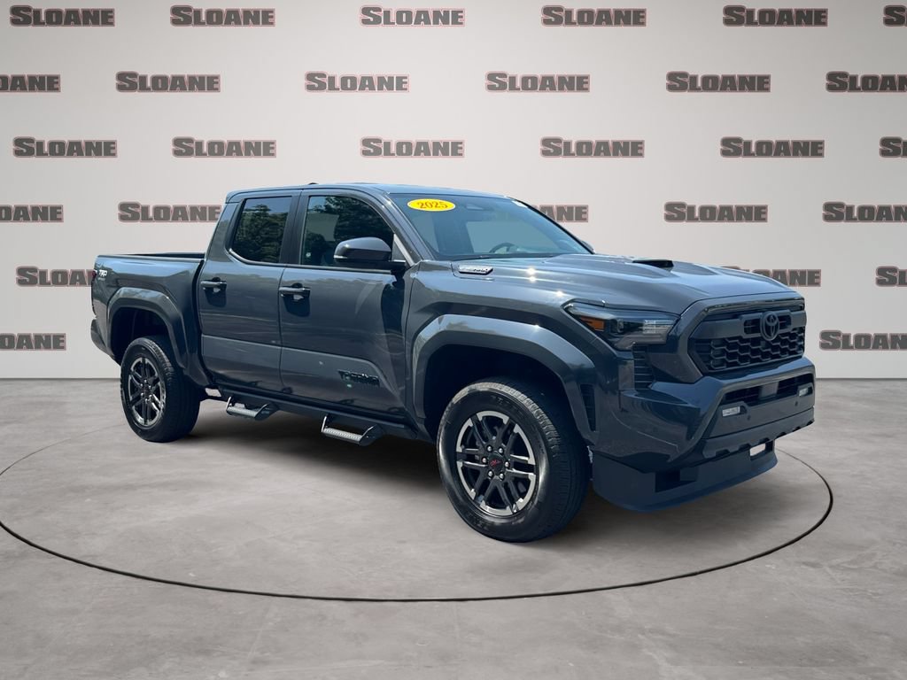 Used 2025 Toyota Tacoma TRD Sport w/ TRD Sport Upgrade Package AWD/4WD image 7