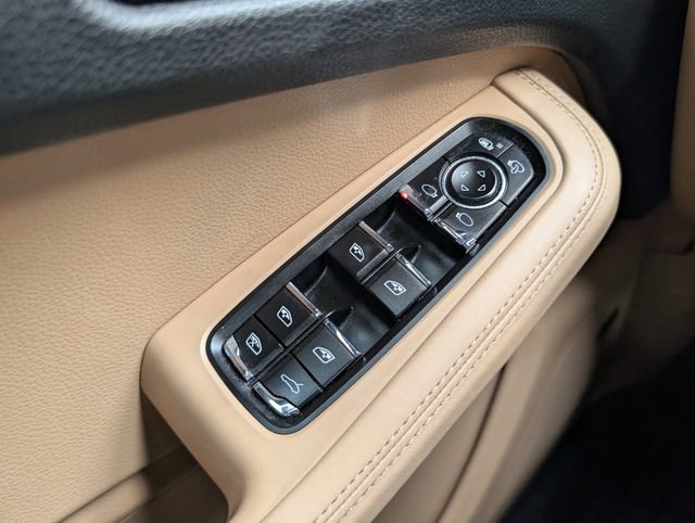 Used 2021 Porsche Macan S image 26