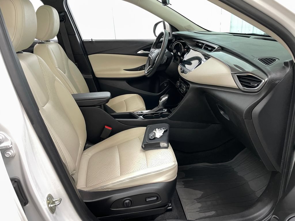 Certified 2020 Buick Encore GX Essence w/ Experience Buick Package AWD/4WD image 39