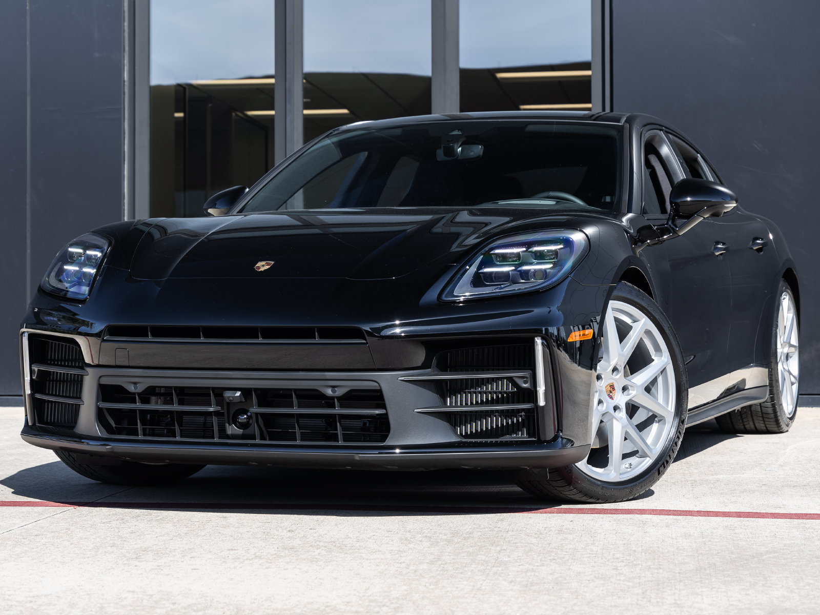 Certified 2026 Porsche Panamera 4 AWD/4WD image 1