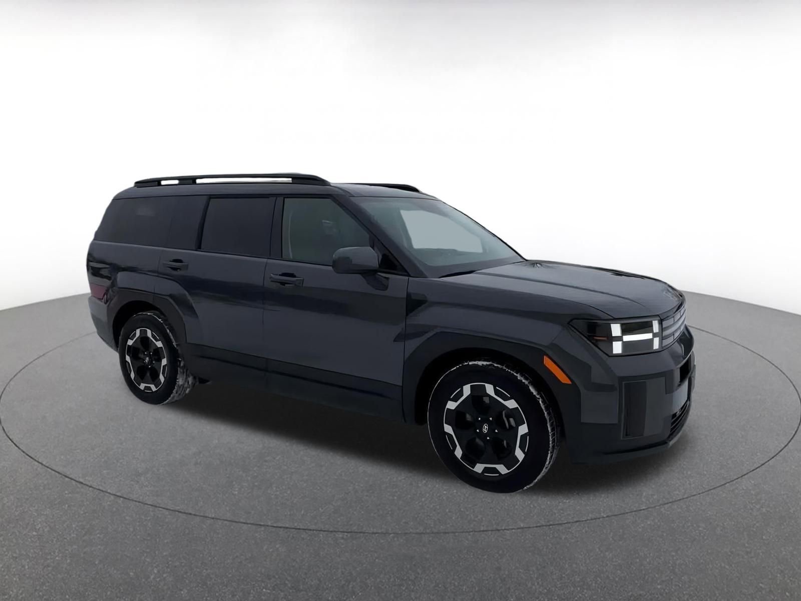 Used 2025 Hyundai Santa Fe SEL image 2