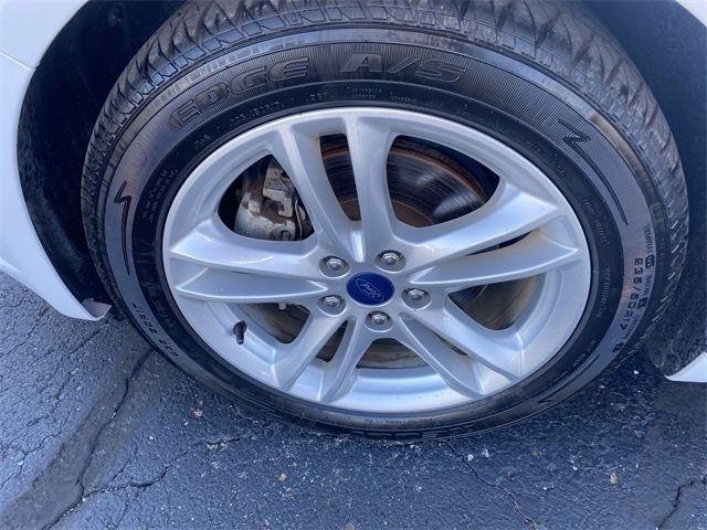 Used 2018 Ford Fusion SE image 30