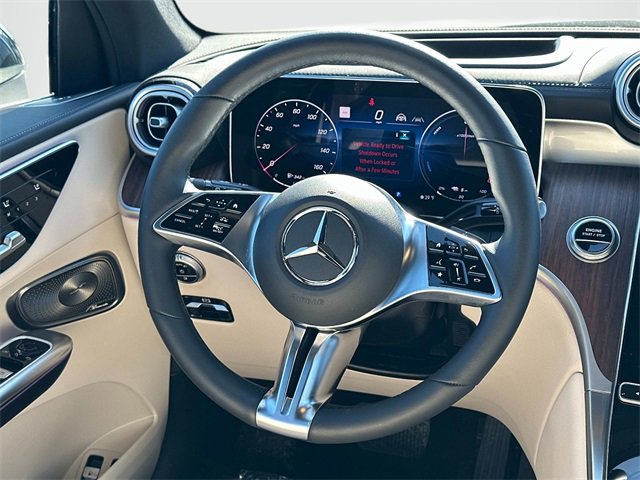 Used 2025 Mercedes-Benz GLC 350e 4MATIC image 6