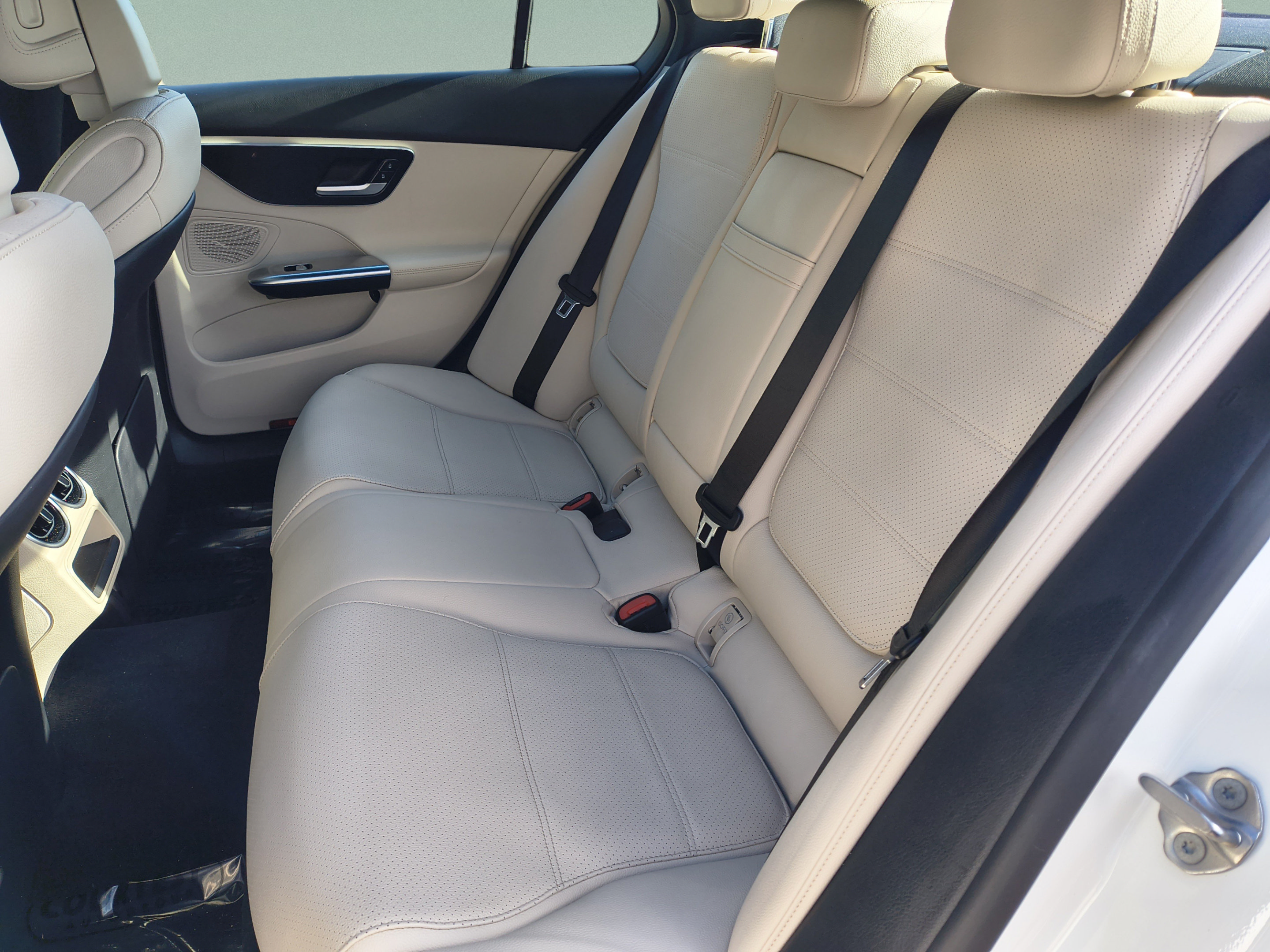 Used 2023 Mercedes-Benz C 300 Sedan image 17
