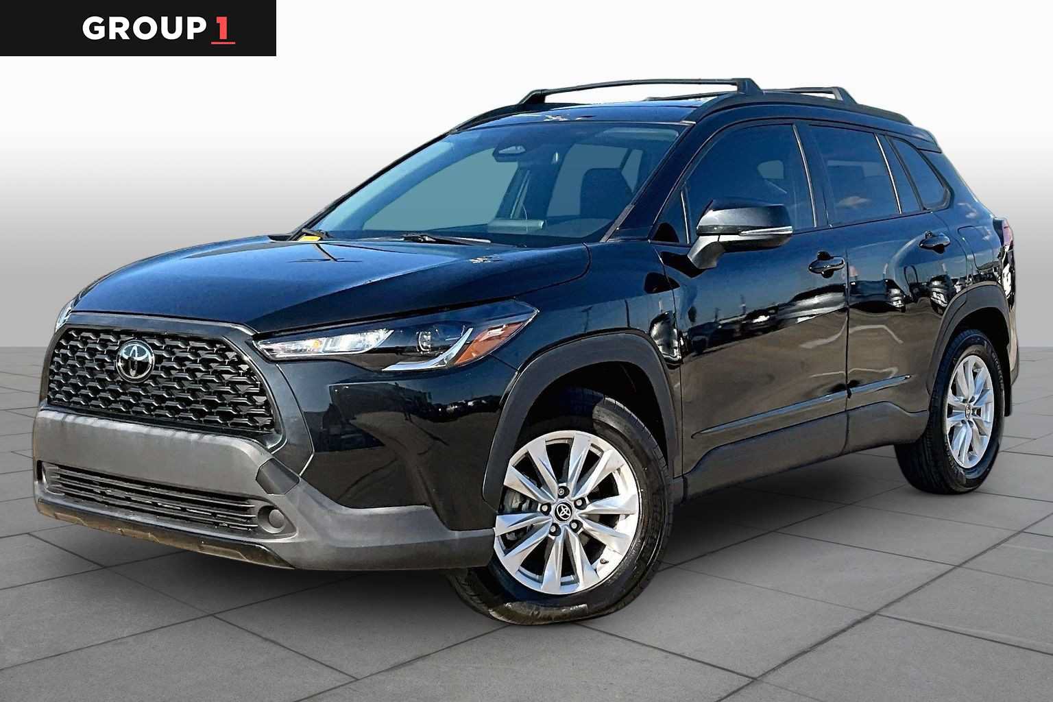 Used 2023 Toyota Corolla Cross LE w/ Moonroof Package