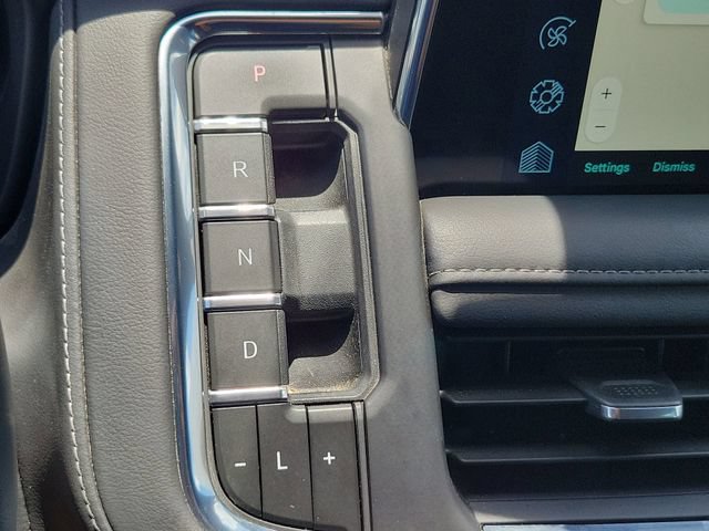 Certified 2023 Chevrolet Suburban LT w/ Luxury Package RWD image 17