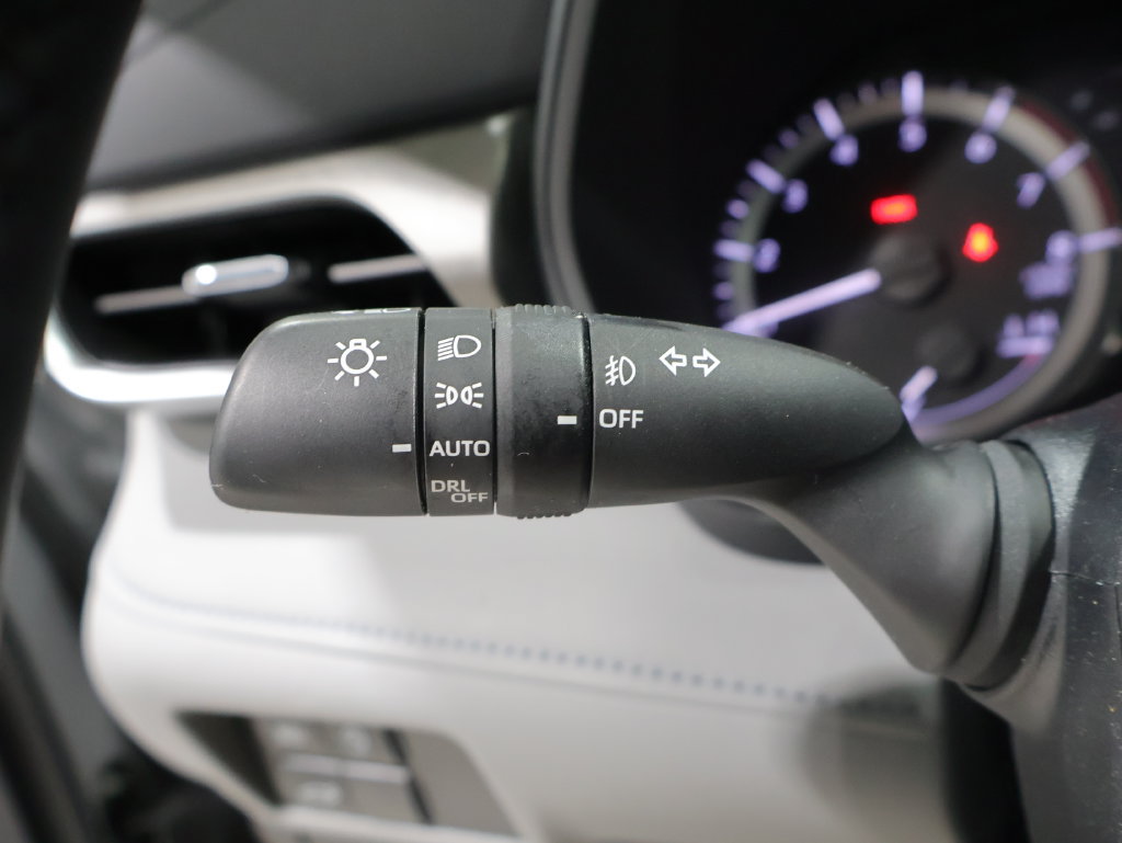 Used 2024 Toyota Highlander LE AWD/4WD image 36