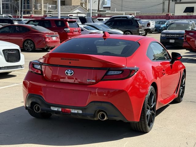 Used 2023 Toyota GR86 Premium w/ ALL Weather Mat Package (TMS) RWD image 4