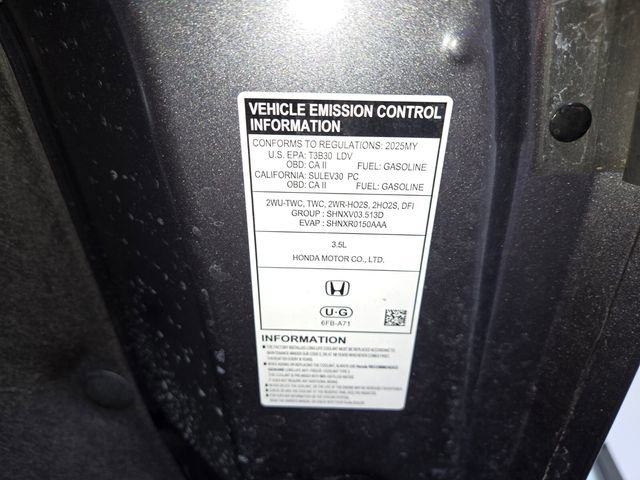 Used 2025 Honda Pilot Touring image 28