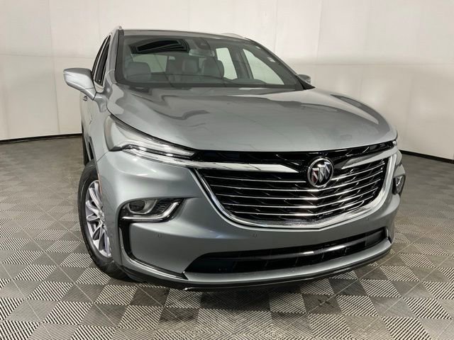 Used 2024 Buick Enclave Essence image 9