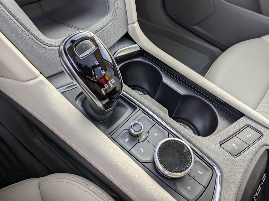 Certified 2024 Cadillac XT6 Premium Luxury w/ LPO, Floor Liner Package image 15