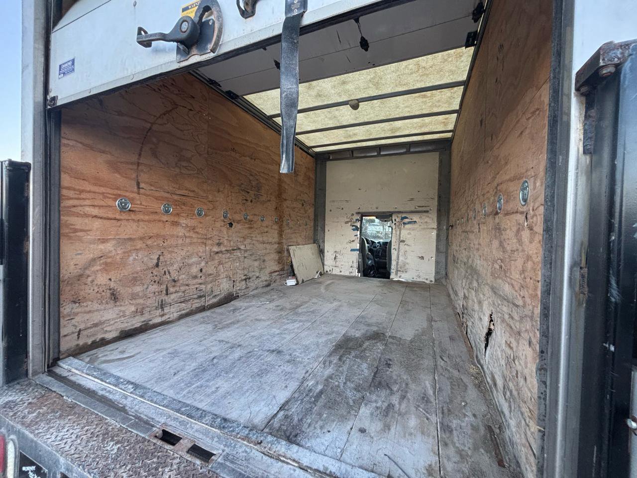 Used 2018 Ford Transit 350 156 DRW RWD image 19