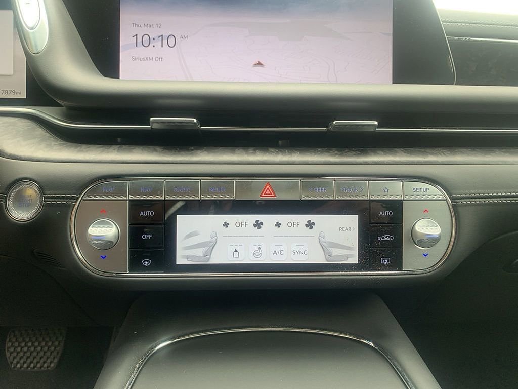 Used 2025 Genesis G90 3.5T image 14