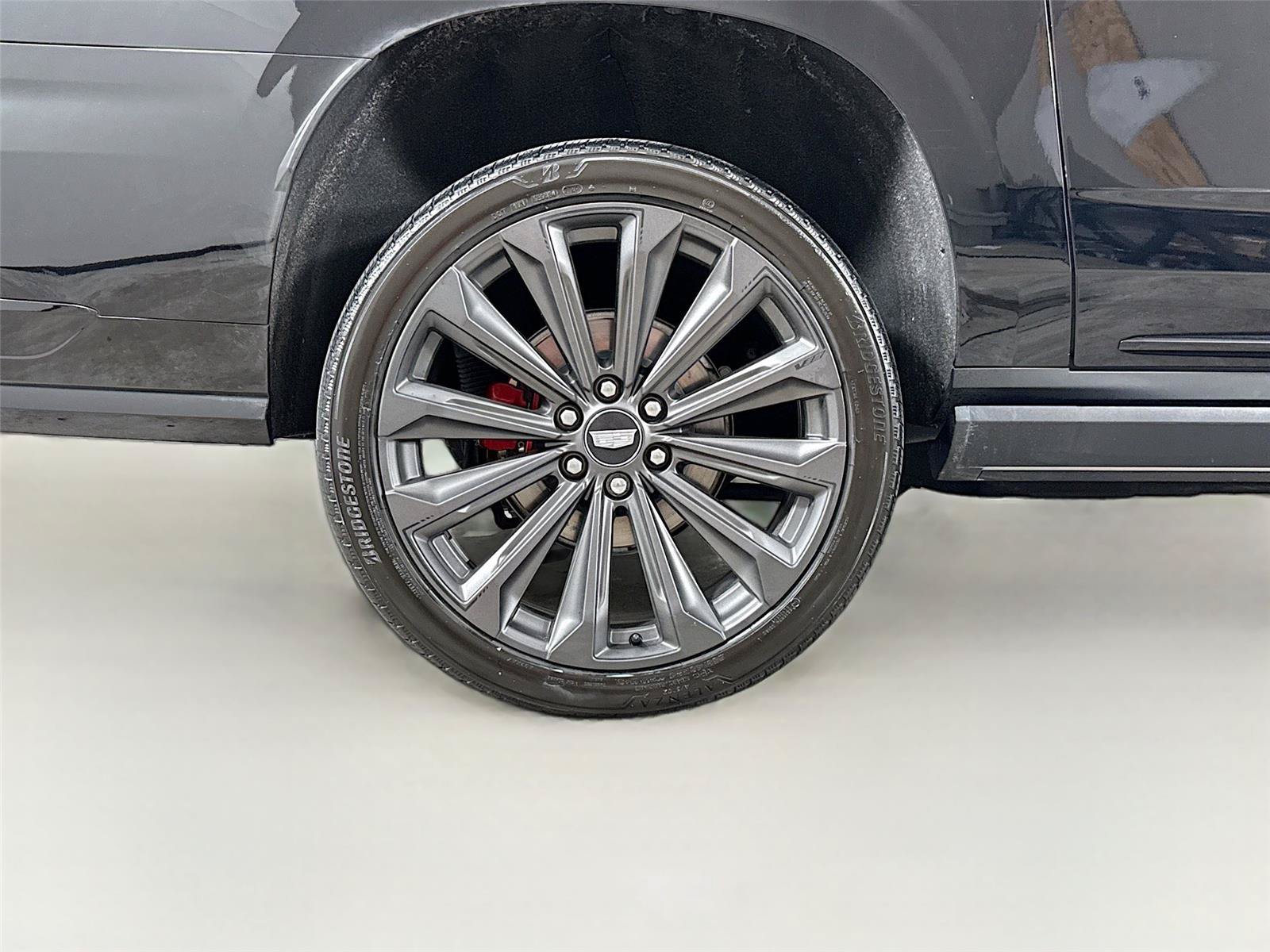 Used 2025 Cadillac Escalade ESV V AWD/4WD image 44