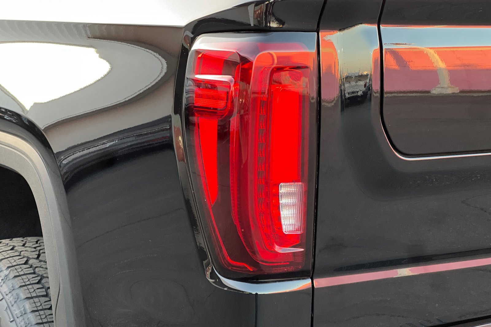 New 2026 GMC Sierra 1500 AT4 w/ AT4 Preferred Package image 7