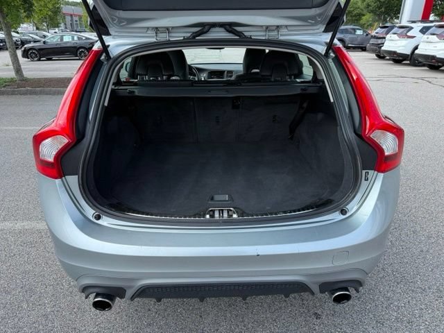 Used 2018 Volvo V60 T5 Dynamic FWD image 10