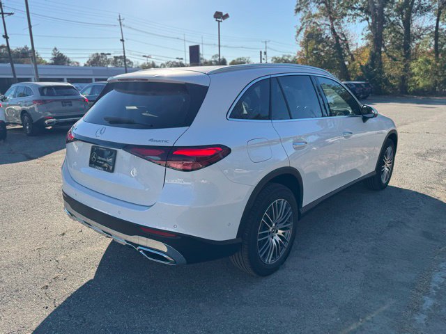 Used 2026 Mercedes-Benz GLC 300 4MATIC image 3
