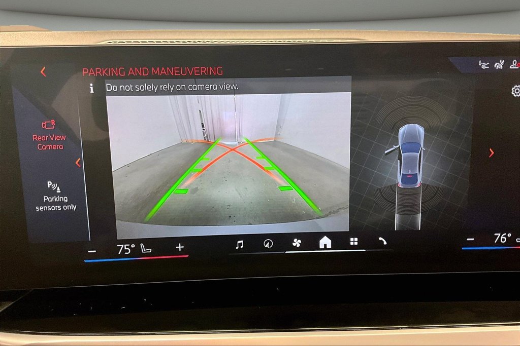 Used 2024 BMW i4 eDrive35 w/ Premium Package RWD image 14