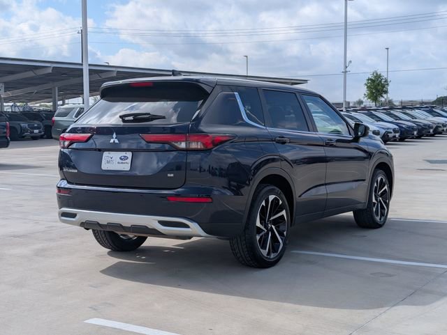 Used 2024 Mitsubishi Outlander SE image 5