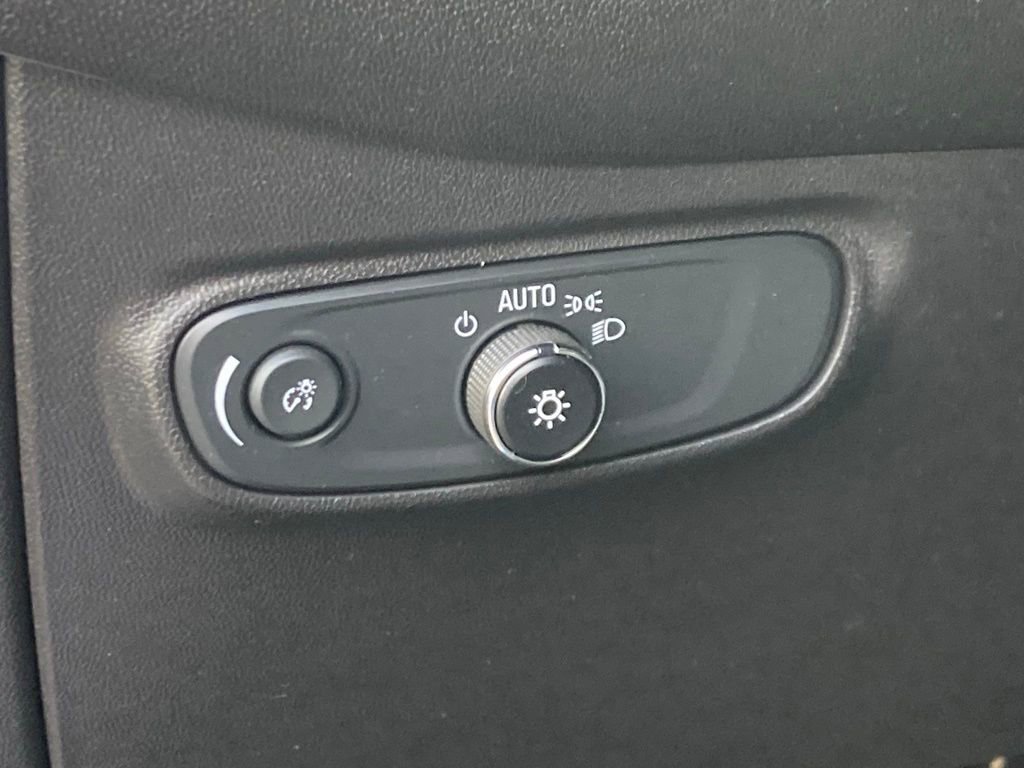 Used 2024 Chevrolet Equinox LT image 19