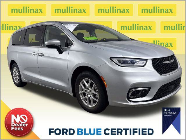 Used 2023 Chrysler Pacifica Touring-L