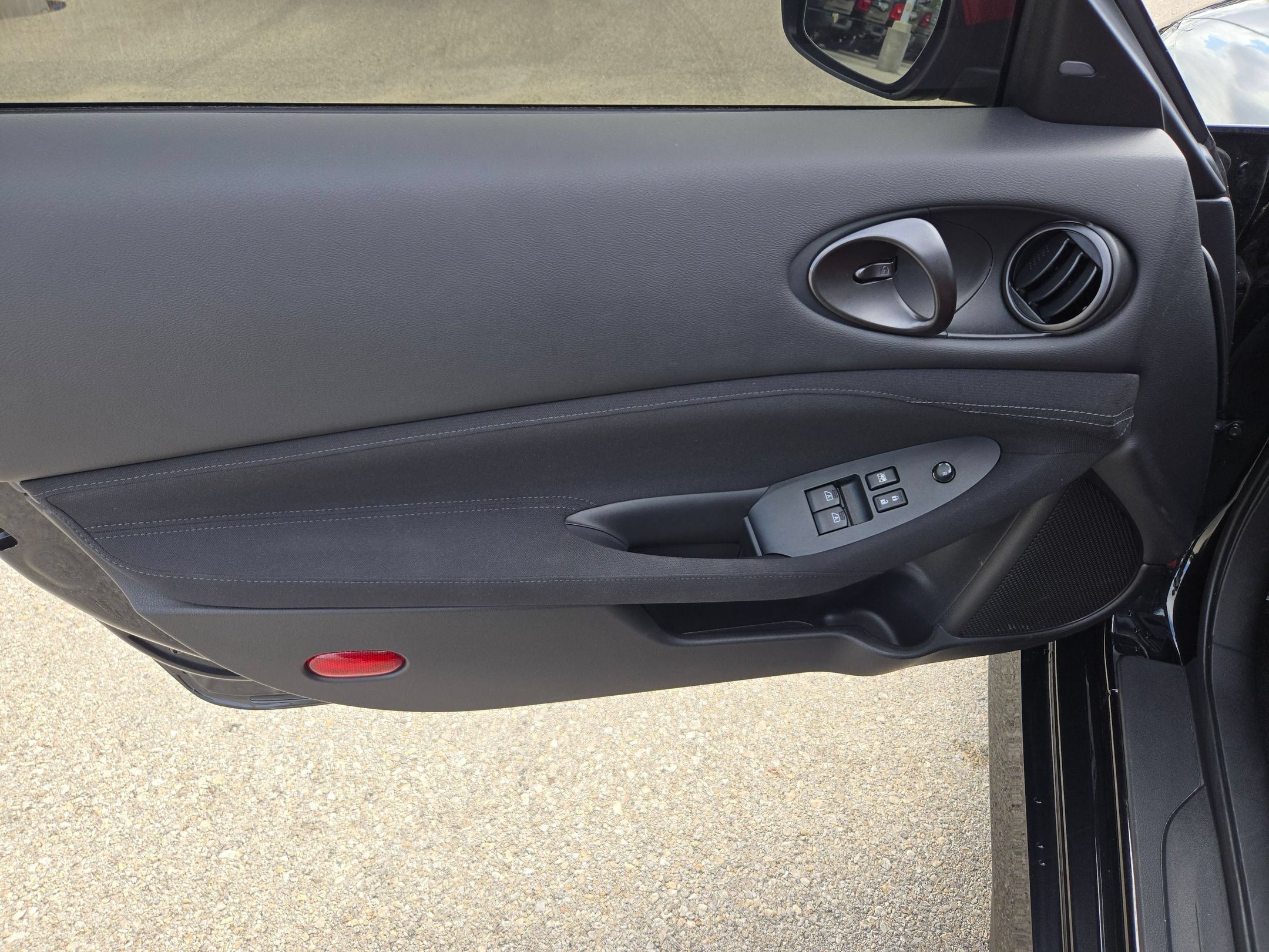 Used 2025 Nissan Z Sport w/ Floor Mat Package RWD image 12
