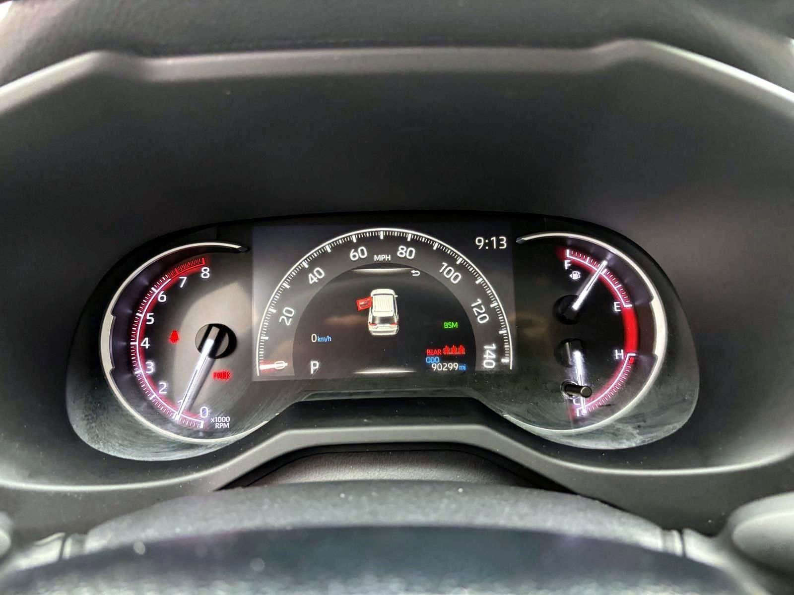 Used 2019 Toyota RAV4 Limited w/ Advanced Technology Package image 15