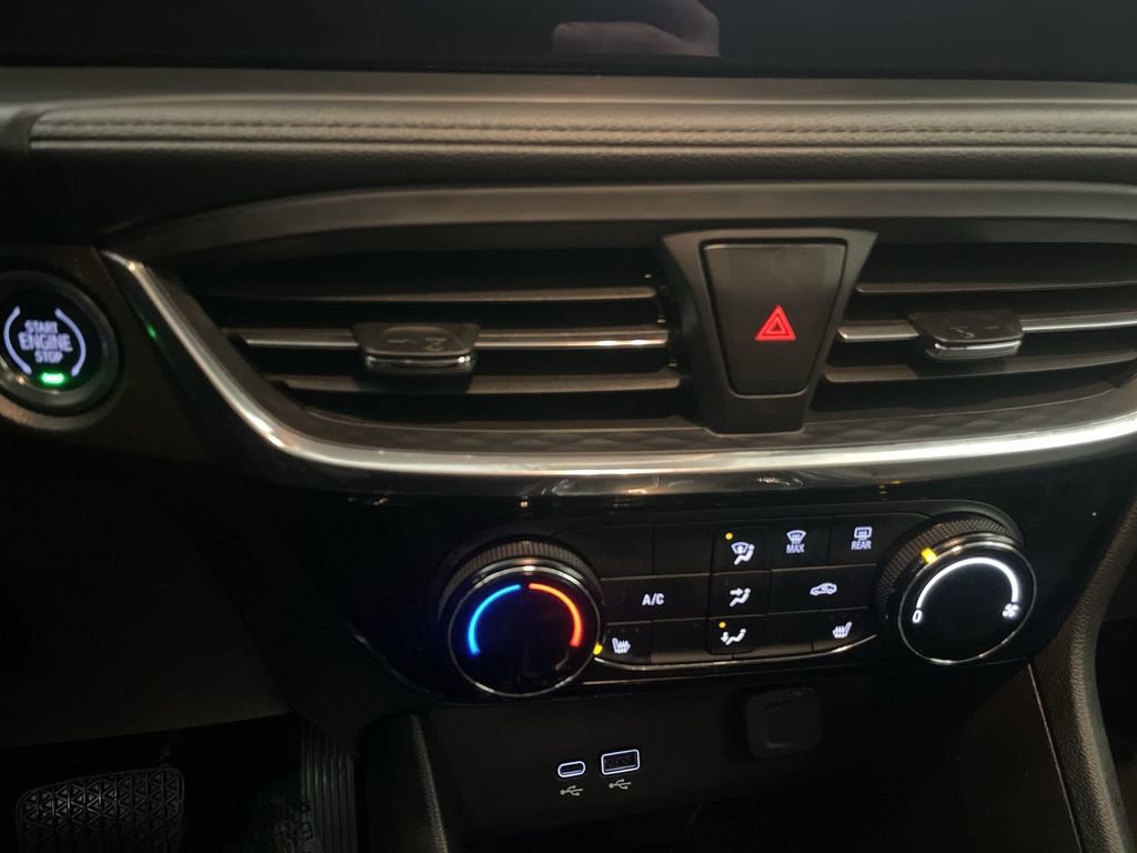 Used 2025 Buick Encore GX Sport Touring w/ Comfort Package image 11