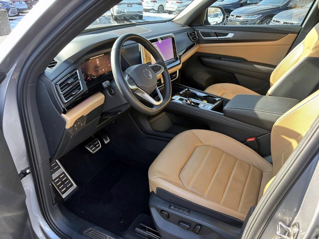 Used 2024 Volkswagen Atlas Cross Sport SEL R-Line image 24