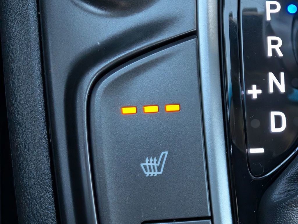 Used 2019 Hyundai Kona SEL image 32