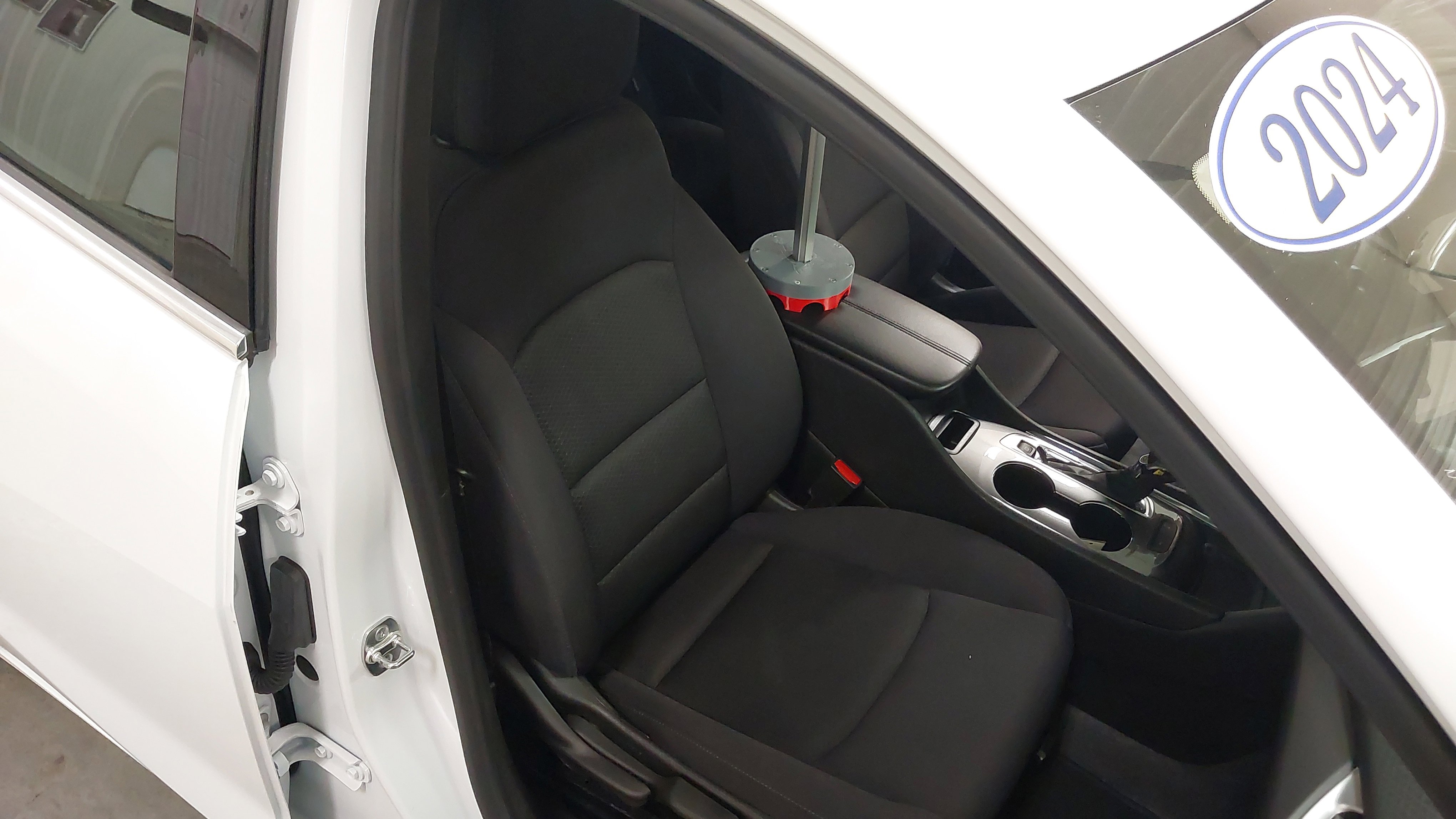 Used 2024 Chevrolet Malibu LT image 28