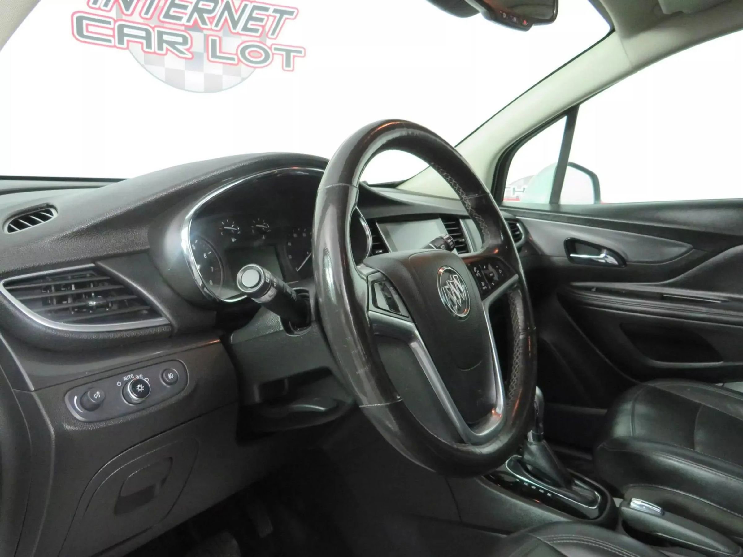 Used 2020 Buick Encore Essence image 10
